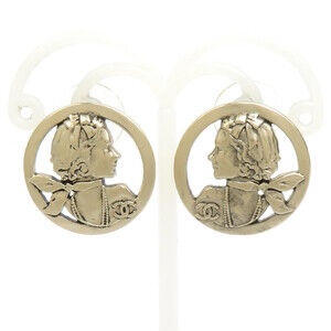 CHANEL Gold Earrings